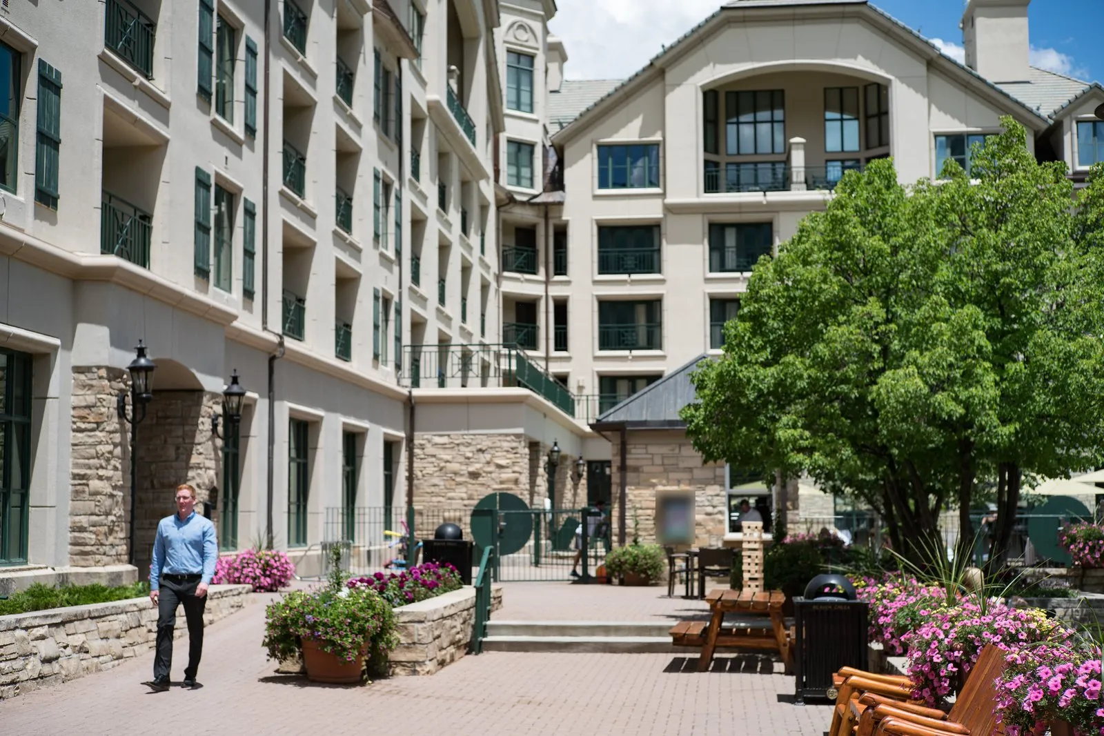 Park Hyatt Beaver Creek above its brick plaza.