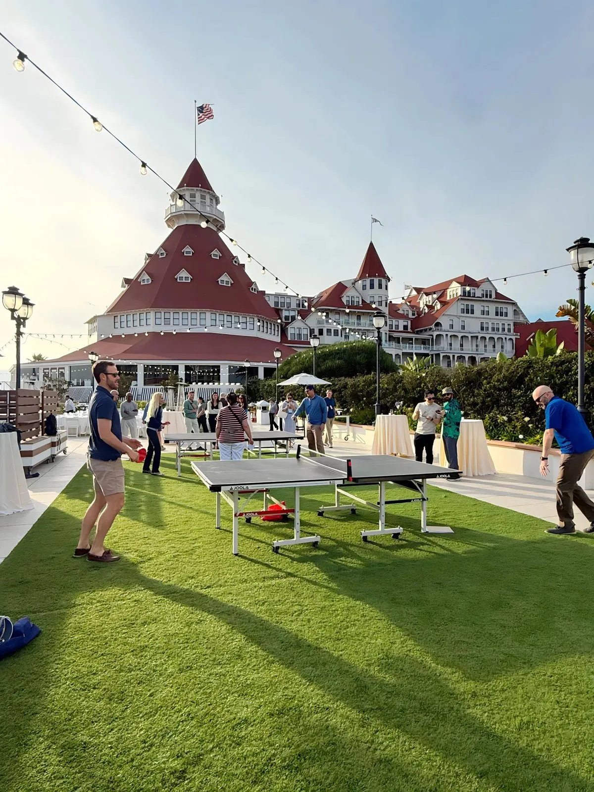 Lawn activities beside Hotel del Coronado during the Foster Garvey retreat