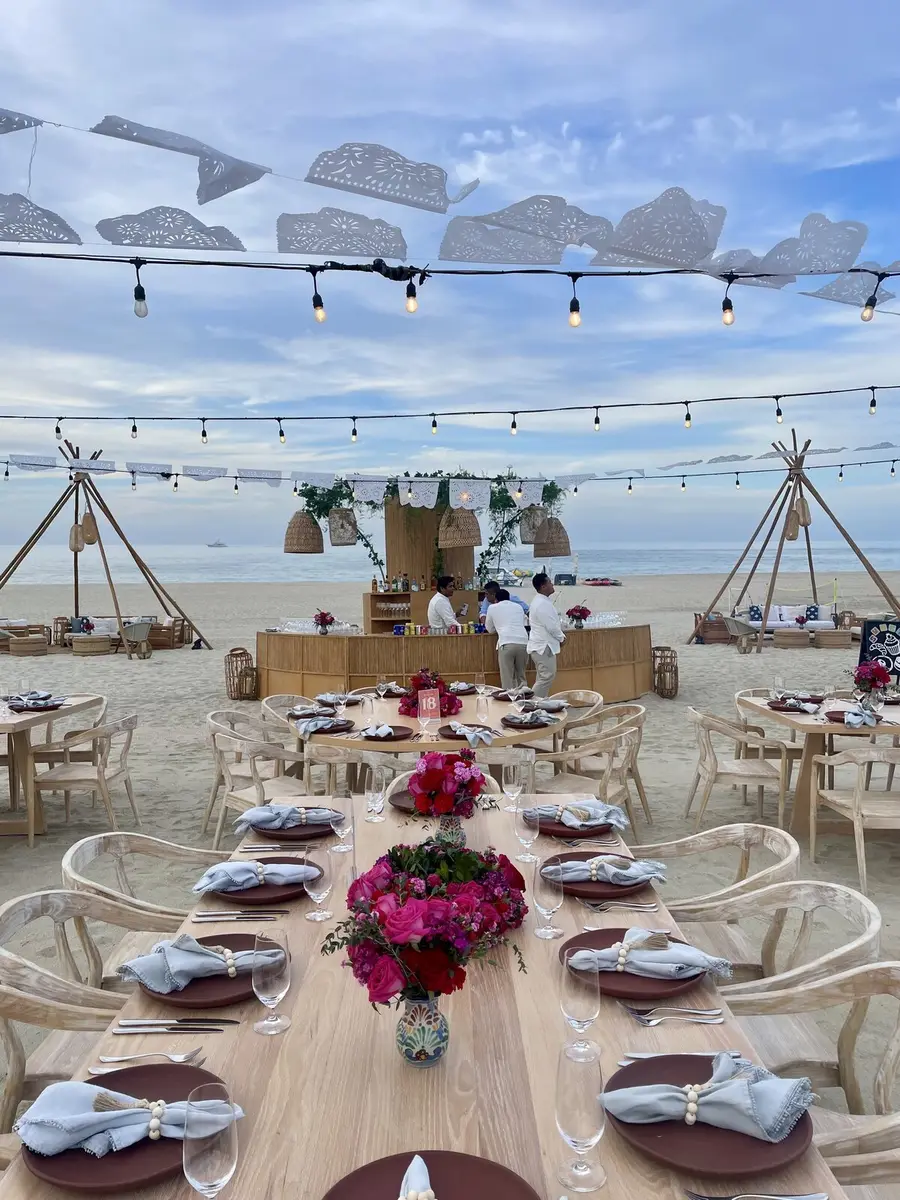 Table setting on the beach at a leadership retreat in Cabo, Mexico