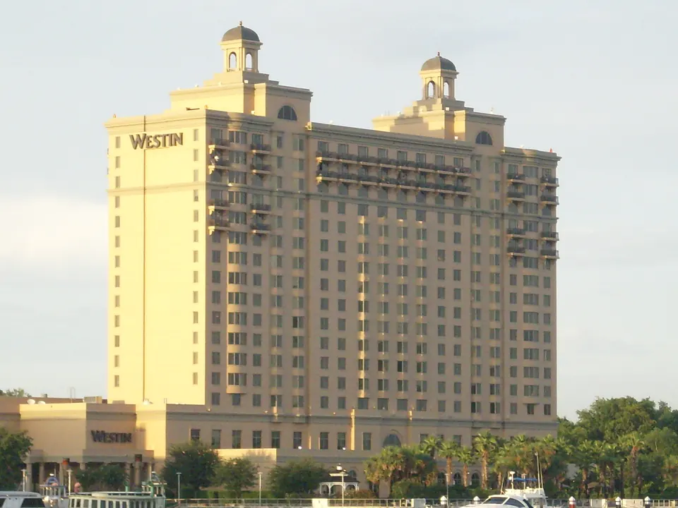 The Westin Savannah Harbor, with the Westin name on the tower.