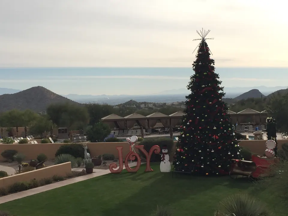 JW Marriott Tucson Starr Pass courtyard.